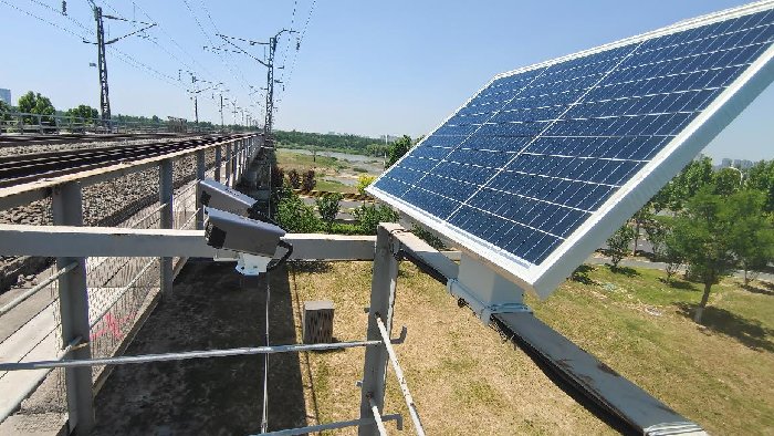 <b>铁路施工预警难？这款智能设备守住安全底线</b>