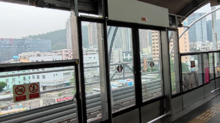 站台屏蔽门间隙防夹人，安装固态雷达进行探测，原理简单易懂！