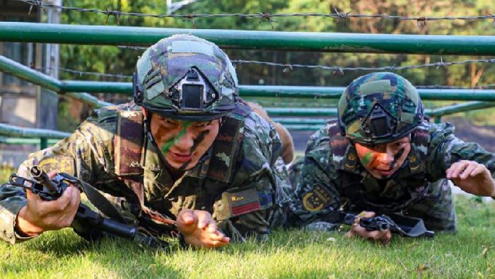 革新军警训练新纪元：匍匐训练雷达——安全高效，重塑训练未来！