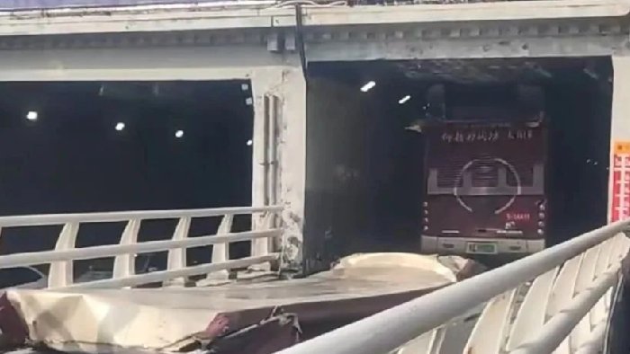 郑州双层大巴撞隧道桥：超高车辆安全再引关注，激光雷达助力防范
