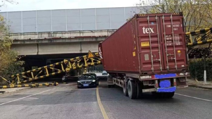 激光雷达织密防护网，实时监测超限车辆，筑牢城市交通＂安全线＂