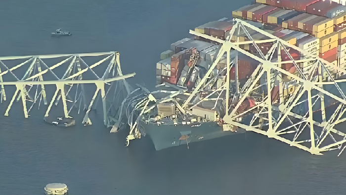 守护桥梁安全：激光科技筑起河道＂隐形防护网＂，警示超高船只！