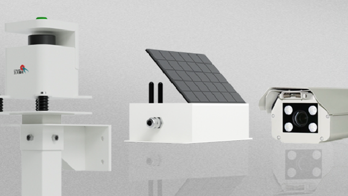 超高车辆碰撞铁路桥梁：安全隐患要解决，碰撞报警系统更靠谱！