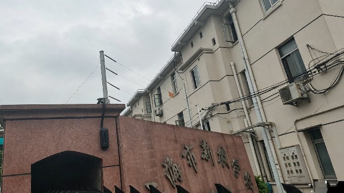 <b>周界安防选对才省心｜张力电子围栏，守护各类场所安全边界</b>